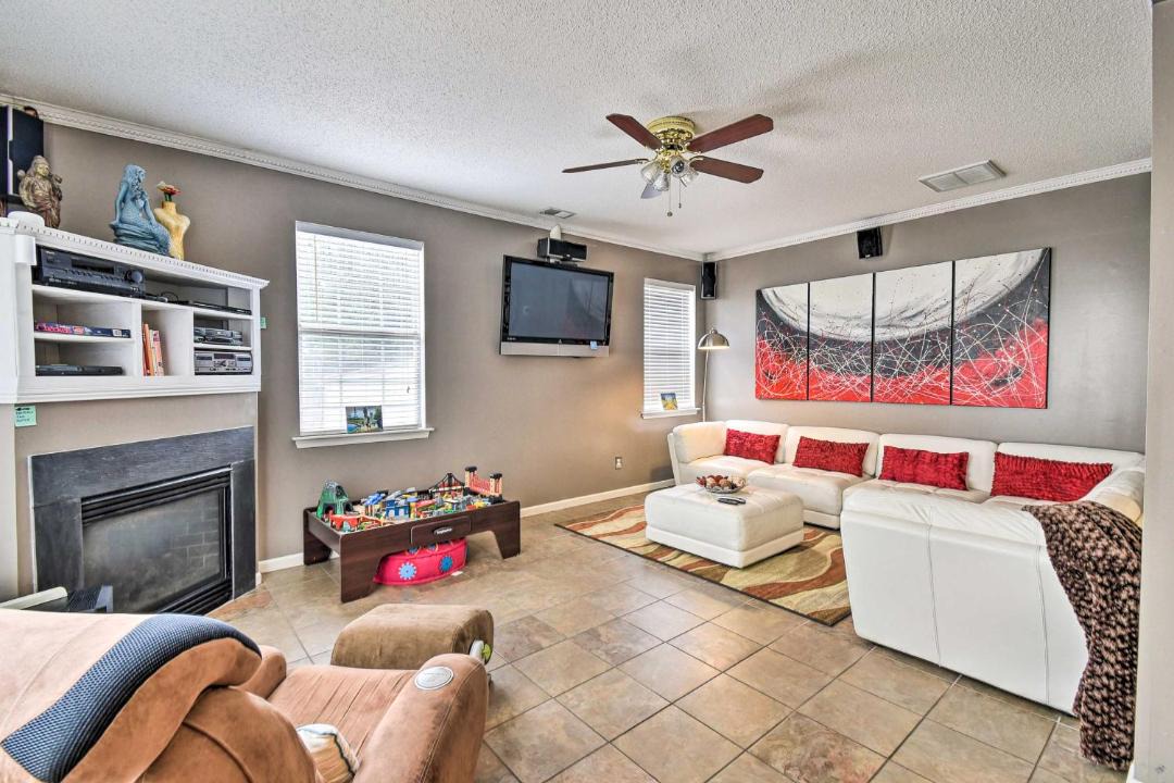 Photo of Livingroom in Hampton