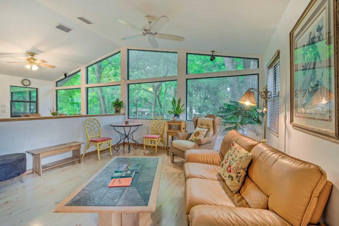 Photo of Livingroom in Inglis