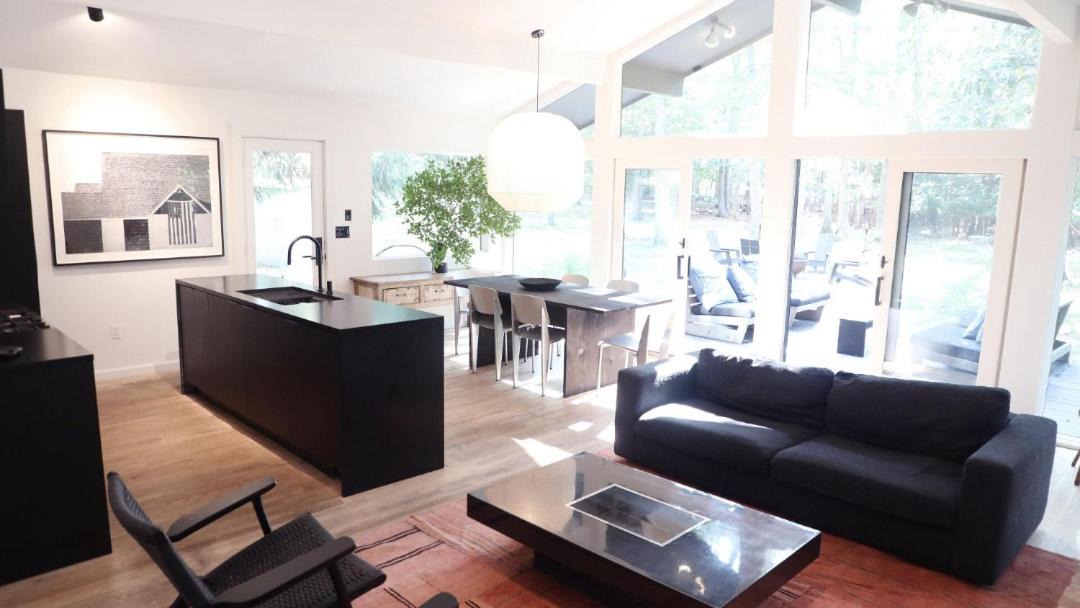 Photo of Livingroom in Springs
