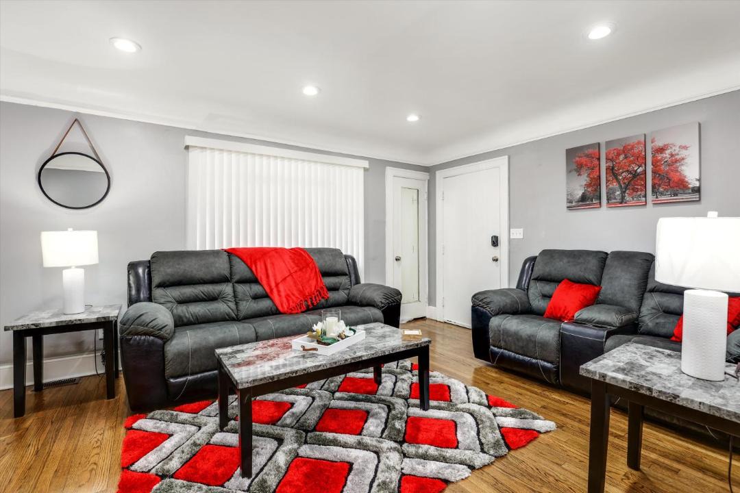 Photo of Livingroom in Grosse Pointe