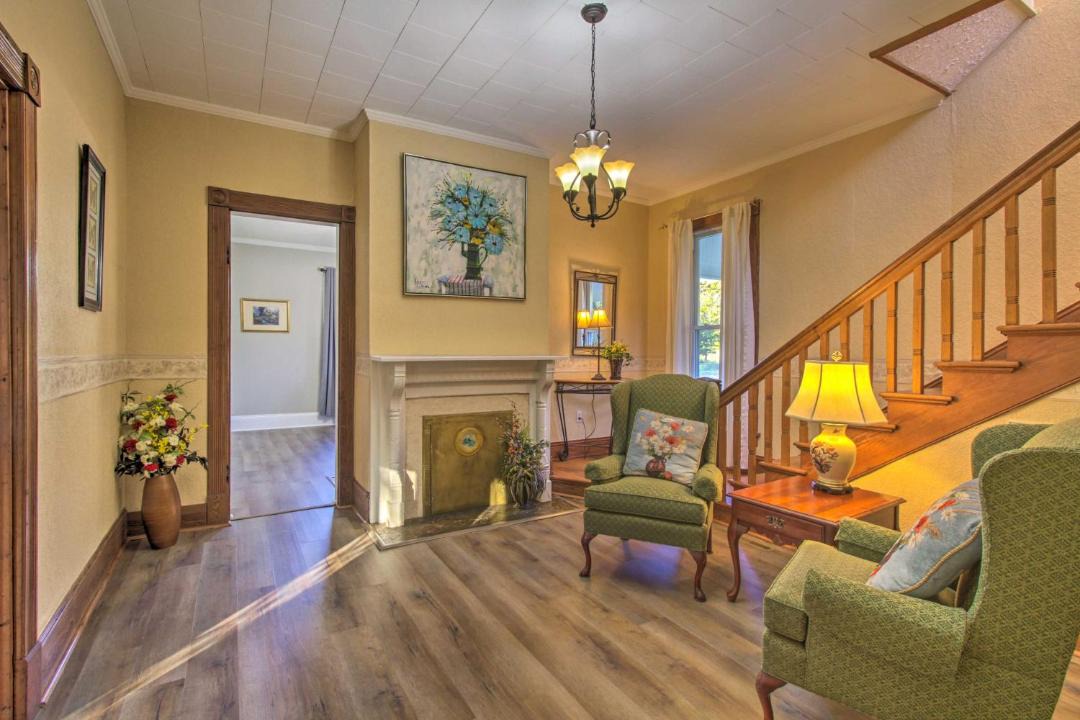 Photo of Livingroom in Sharon
