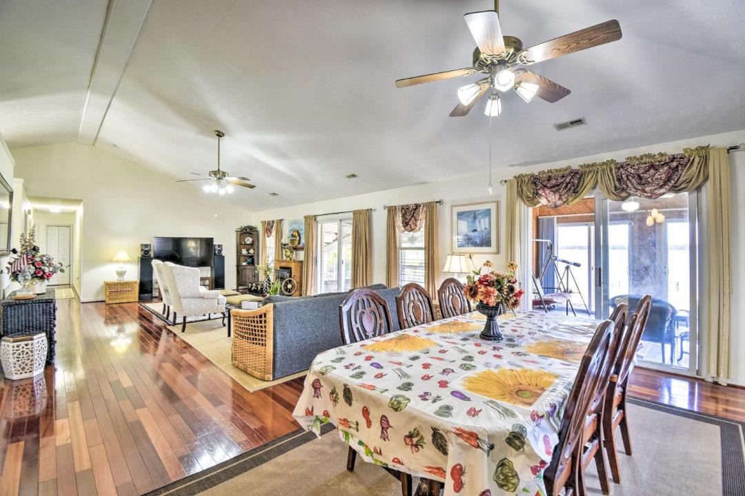 Photo of Livingroom in Bellamy