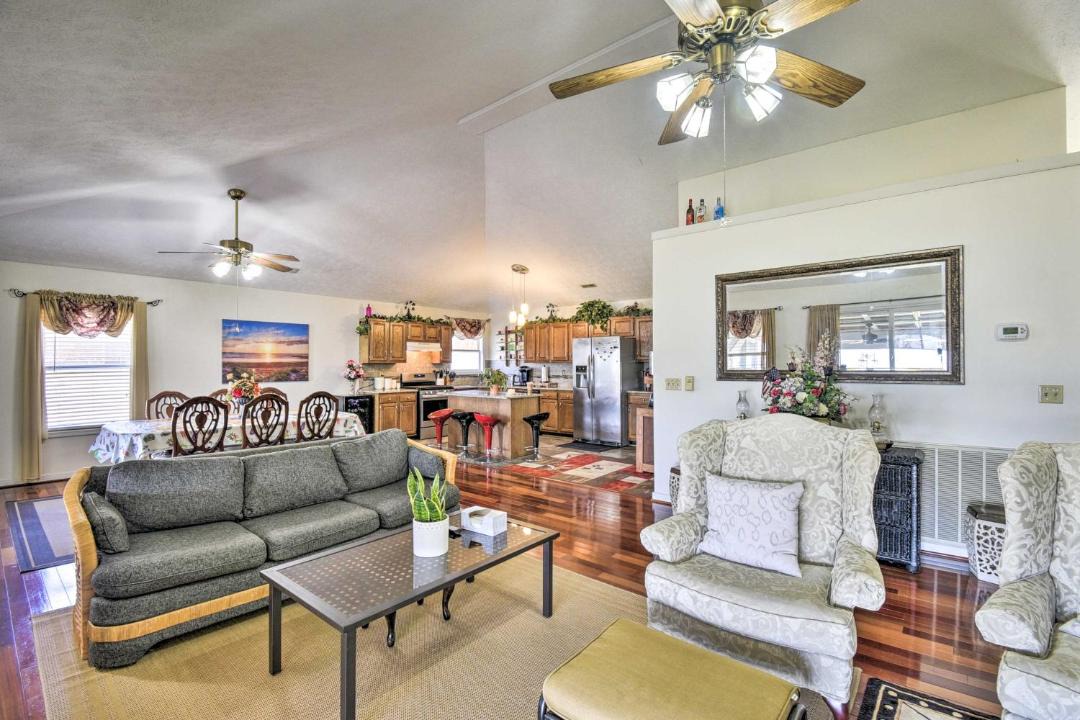 Photo of Livingroom in Bellamy
