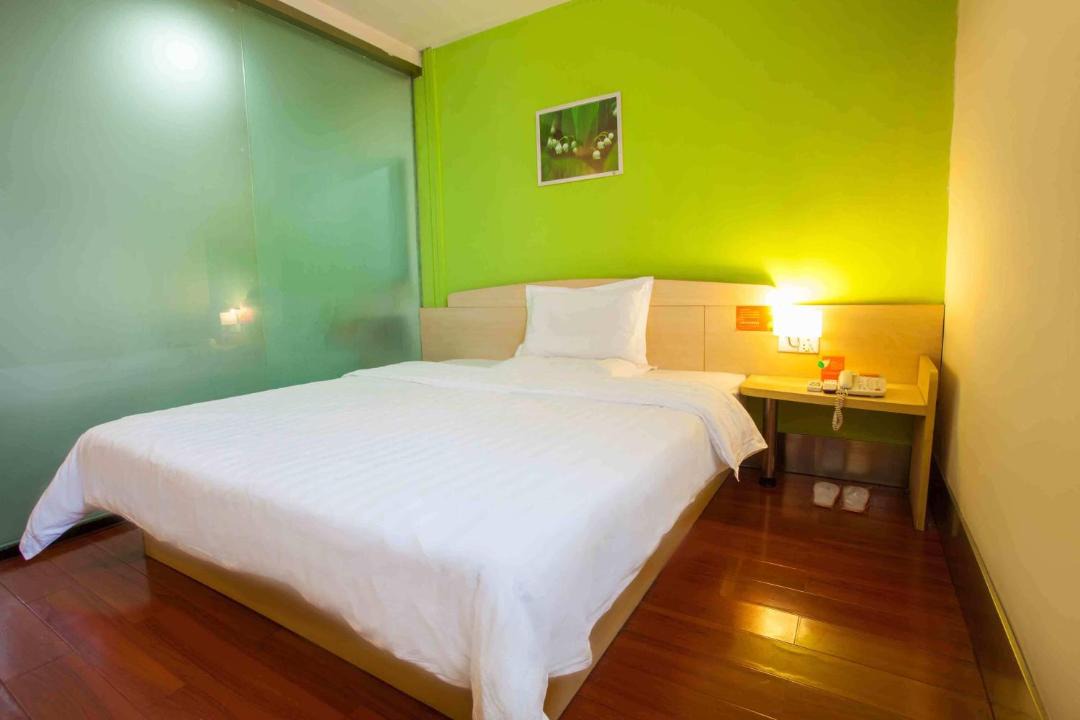 Photo of Bedroom in Duanzhou Qu