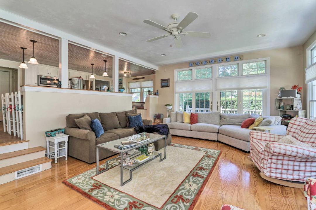 Photo of Livingroom in Falmouth Heights