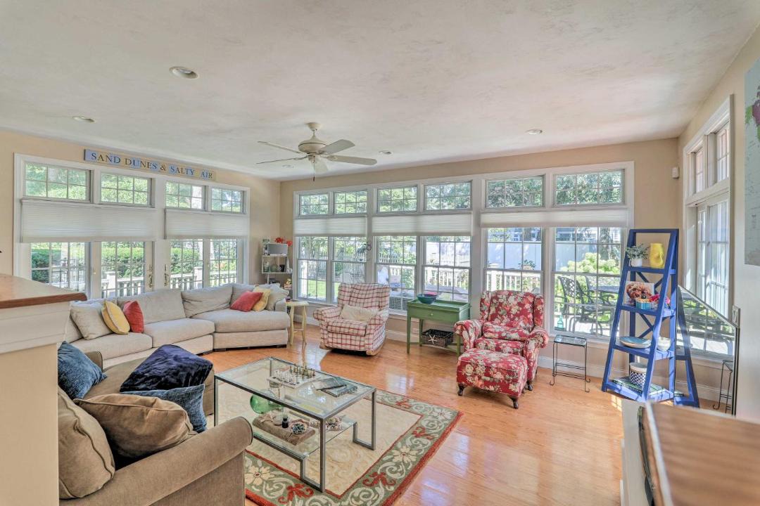 Photo of Livingroom in Falmouth Heights