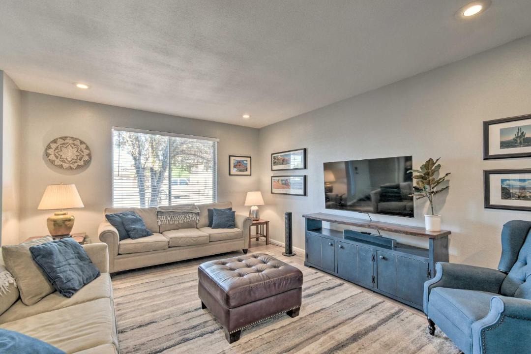 Photo of Livingroom in Dobson Ranch
