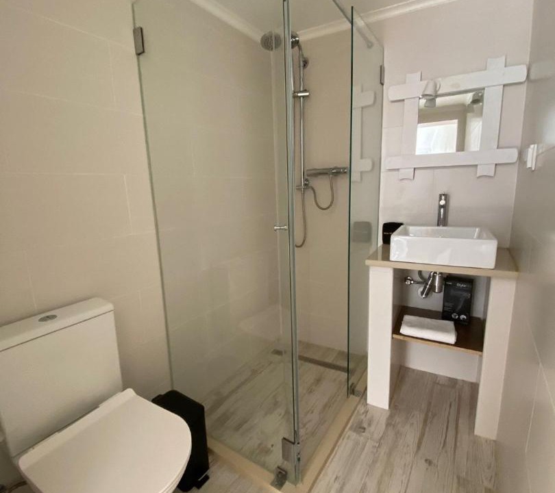 Photo of Bathroom in Santiago do Cacem