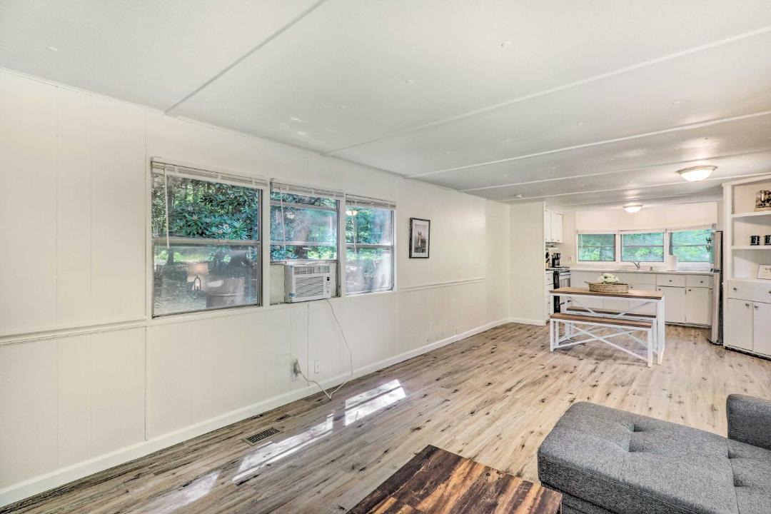 Photo of Livingroom in Ennice