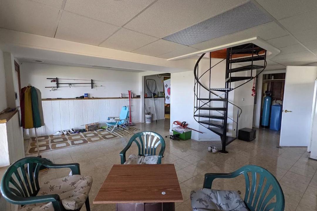 Photo of Livingroom in Fox Lake