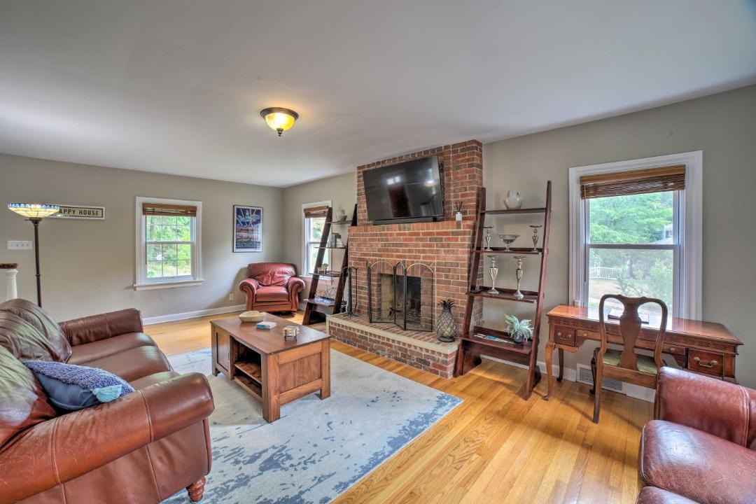 Photo of Livingroom in Miller Beach