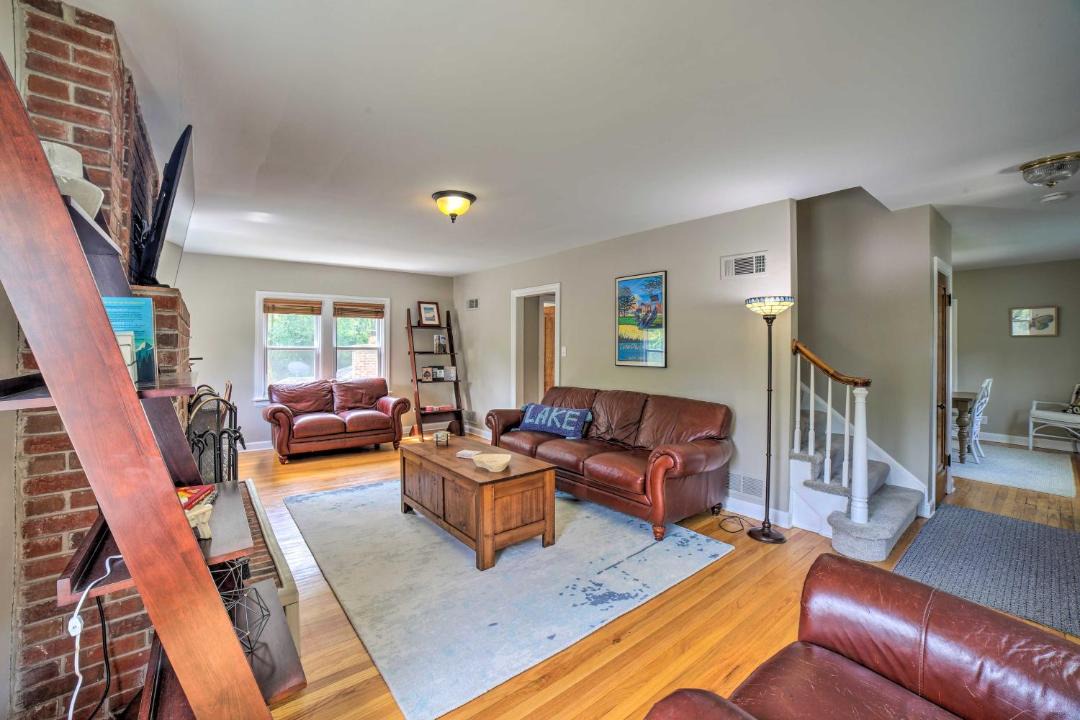 Photo of Livingroom in Miller Beach
