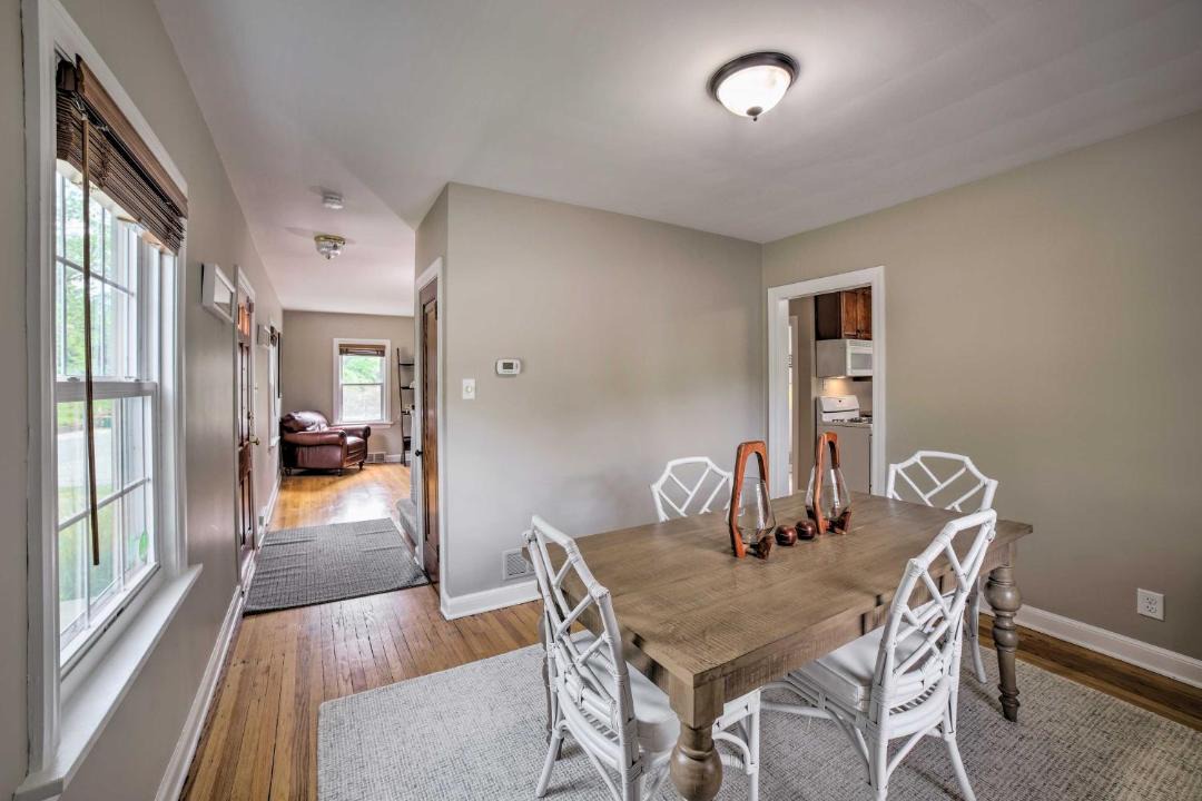 Photo of Livingroom in Miller Beach