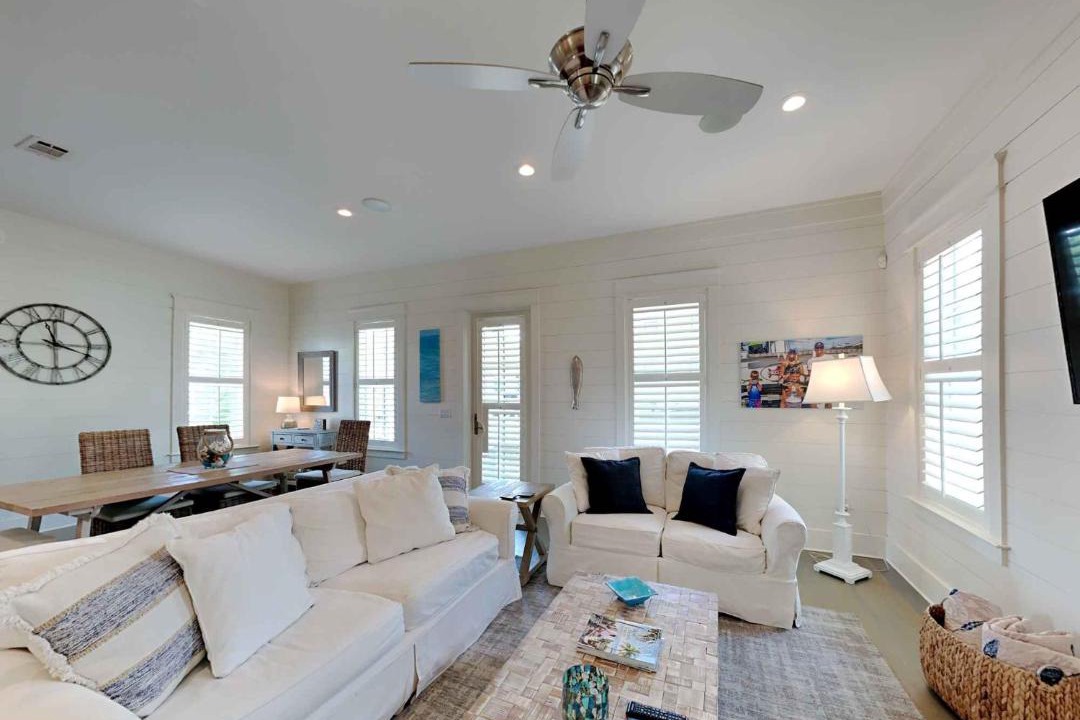 Photo of Livingroom in Lakeside at Blue Mountain Beach