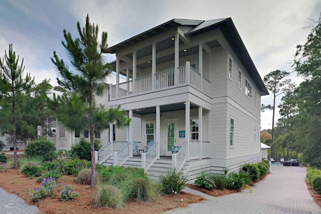 Photo of Buildings in Lakeside at Blue Mountain Beach