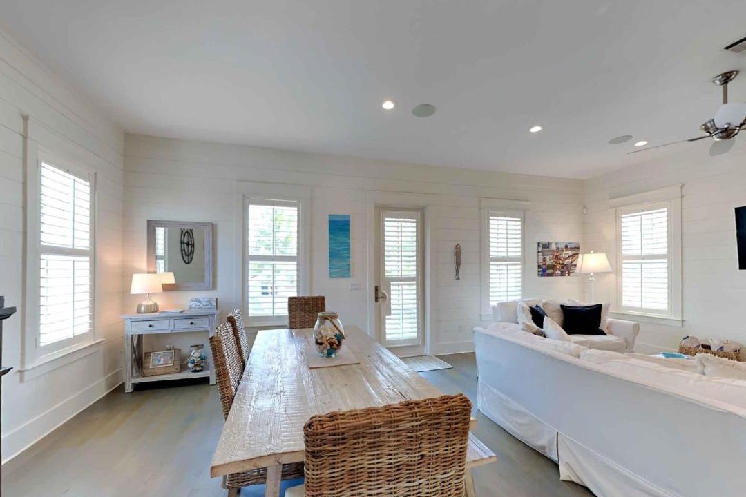 Photo of Livingroom in Lakeside at Blue Mountain Beach