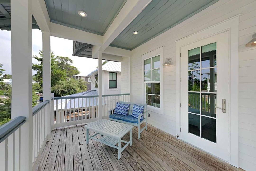 Photo of Patio Balcony in Lakeside at Blue Mountain Beach