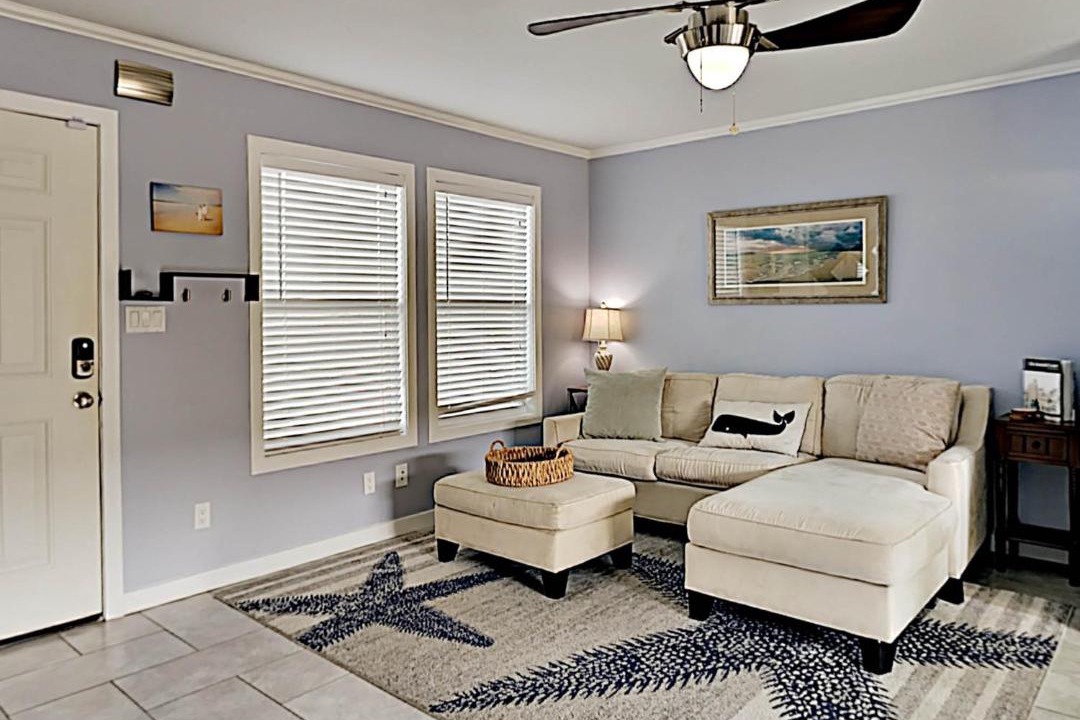 Photo of Livingroom in Fort Walton Beach