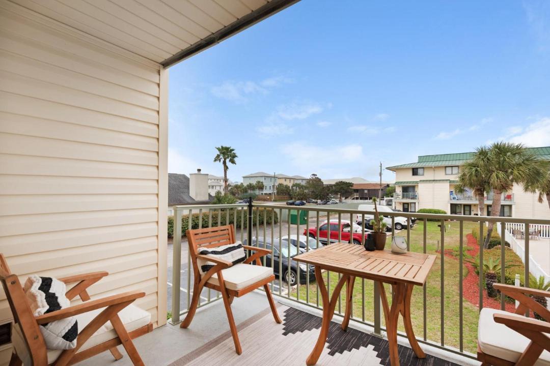 Photo of Patio Balcony in Miramar Beach
