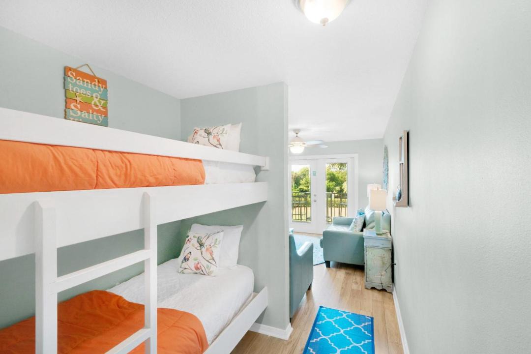 Photo of Bedroom in Gulf Place