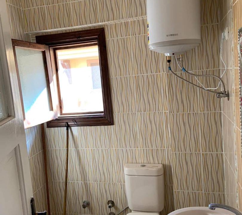 Photo of Bathroom in Al-'Amriyah