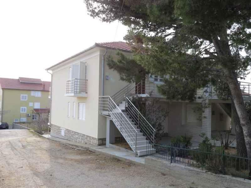 Photo of Buildings in Barbat na Rabu