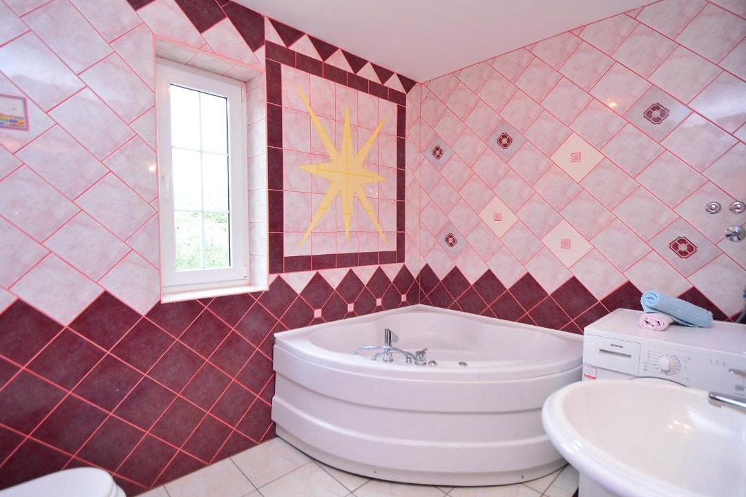 Photo of Bathroom in Raslina