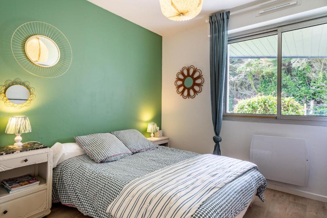 Photo of Bedroom in Sables-d'Or-les-Pins