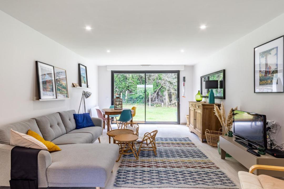 Photo of Livingroom in Sables-d'Or-les-Pins