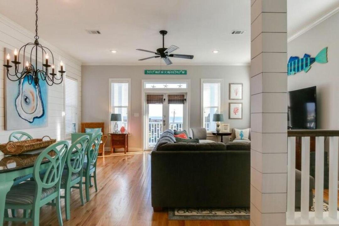 Photo of Livingroom in Seacrest