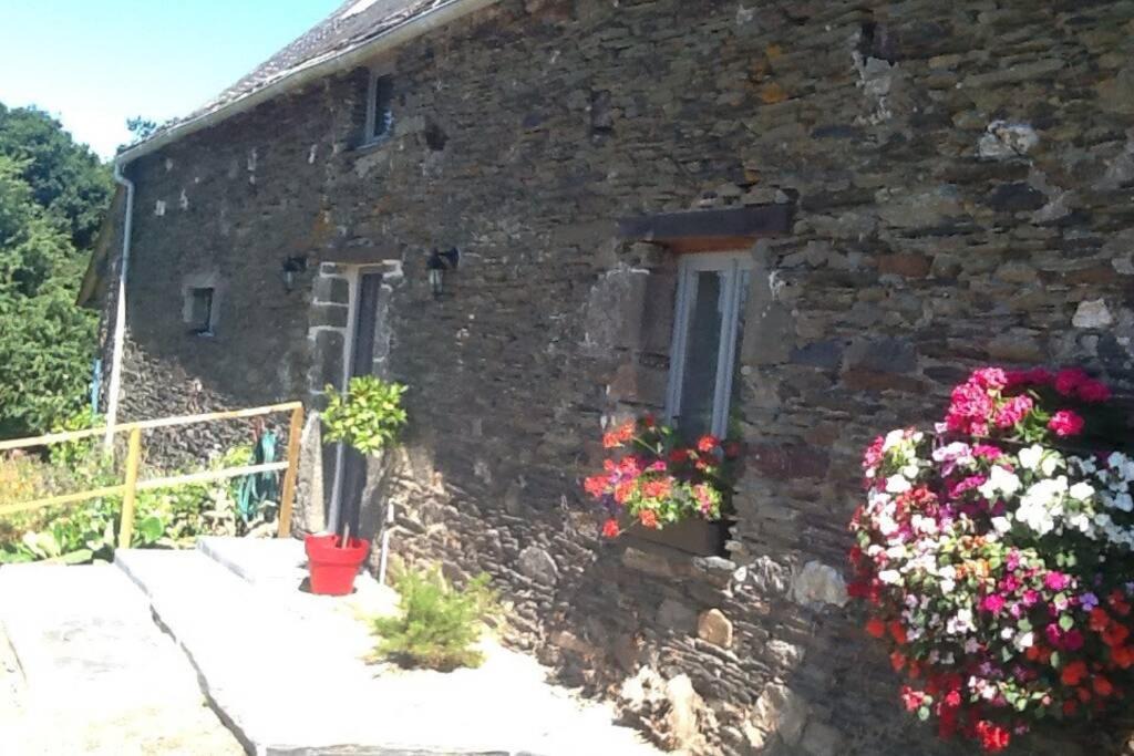 Photo of Buildings in Laniscat