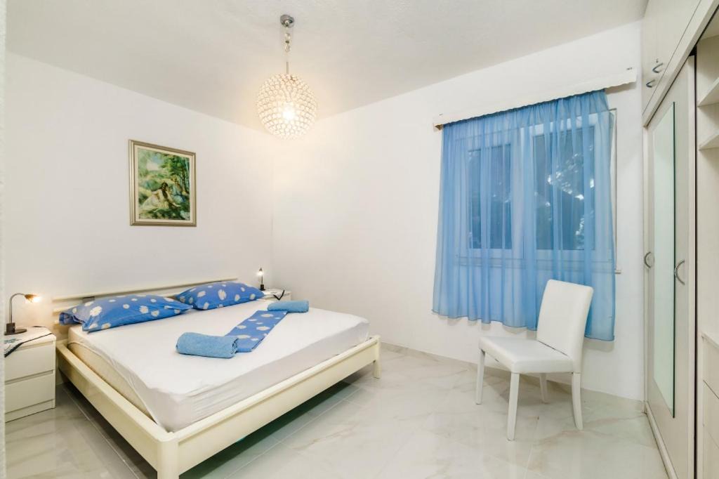 Photo of Bedroom in Pisak