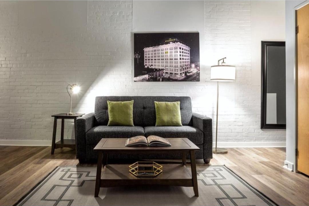 Photo of Livingroom in Mile Square