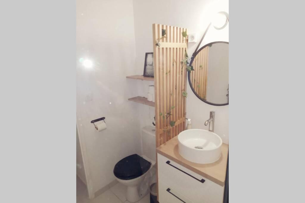 Photo of Bathroom in L'Isle-sur-la-Sorgue