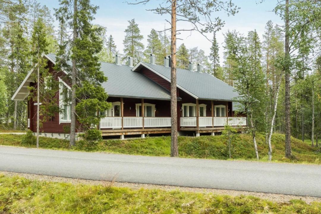 Photo of Buildings in Yllas