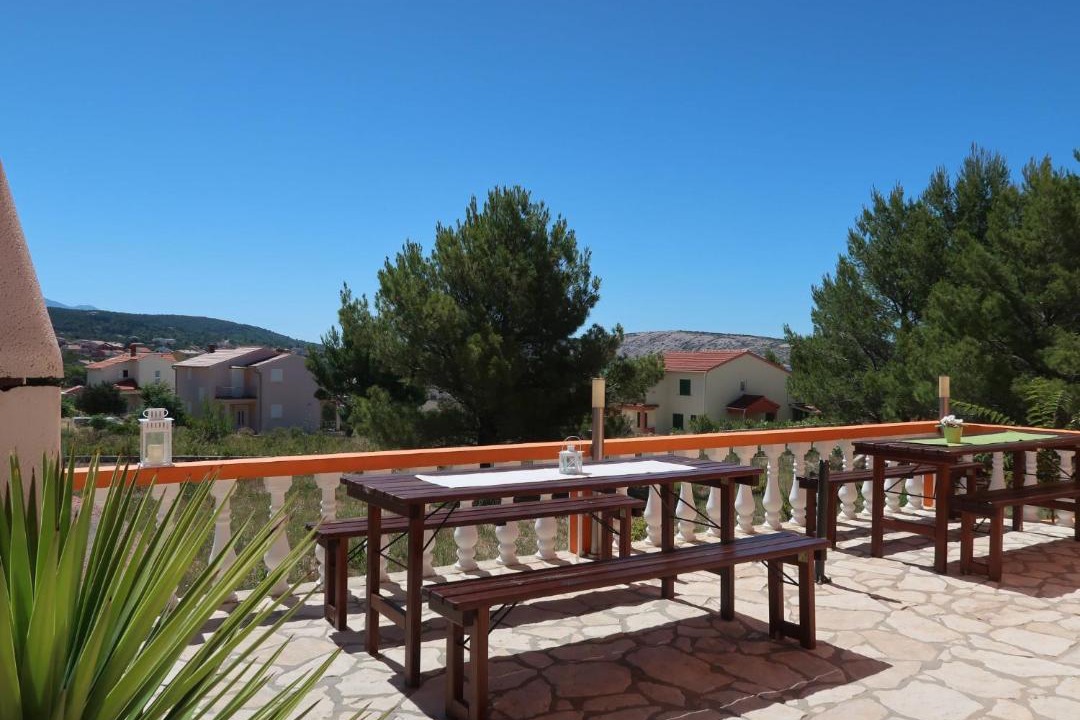 Photo of Patio Balcony in Barbat na Rabu