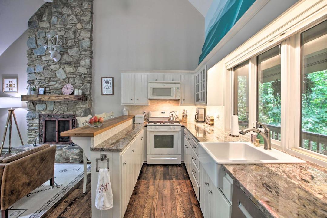 Photo of Kitchen in Treeloft