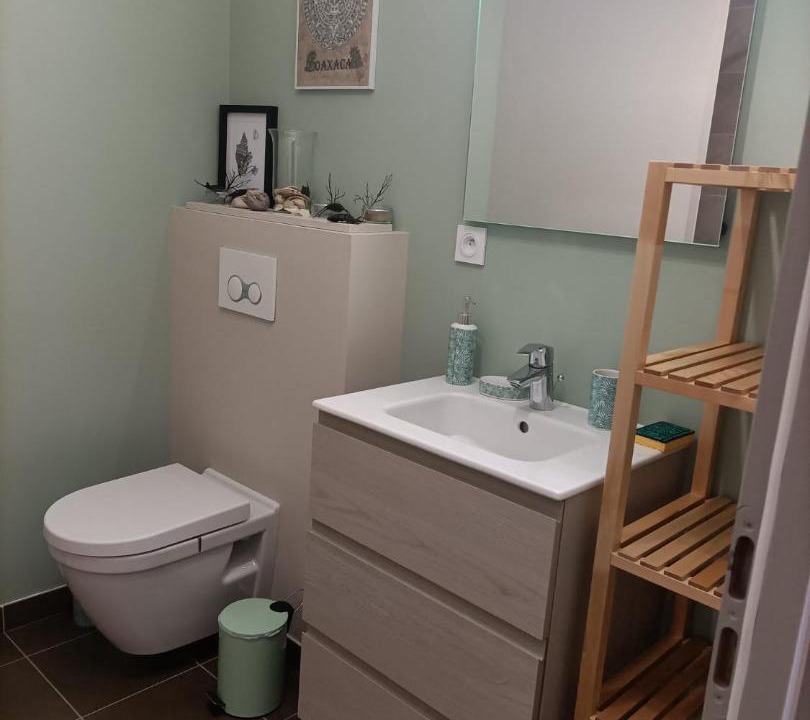 Photo of Bathroom in Hillion