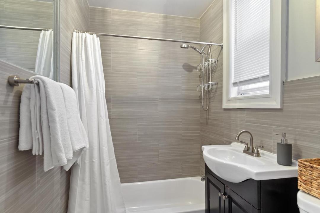 Photo of Bathroom in Pelham Bay