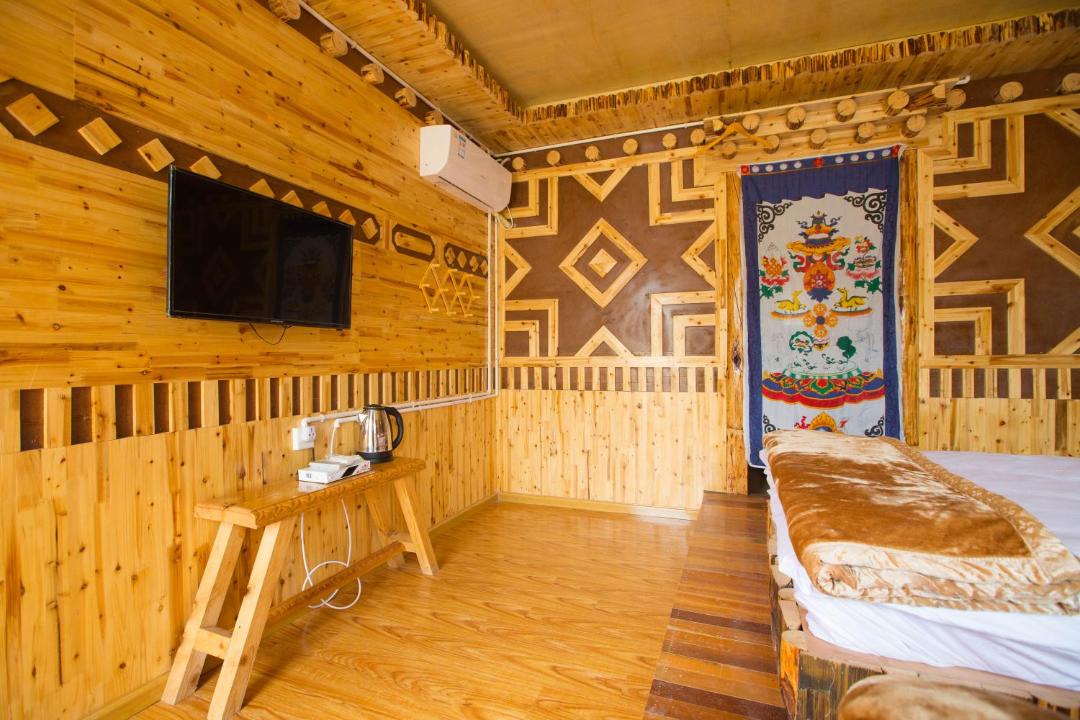 Photo of Bedroom in Shangri-La