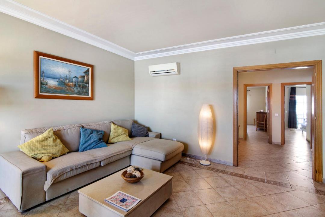 Photo of Livingroom in Canada