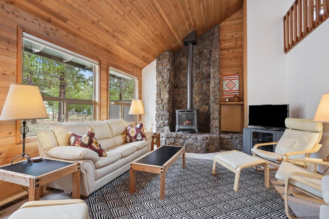 Photo of Livingroom in Sunriver