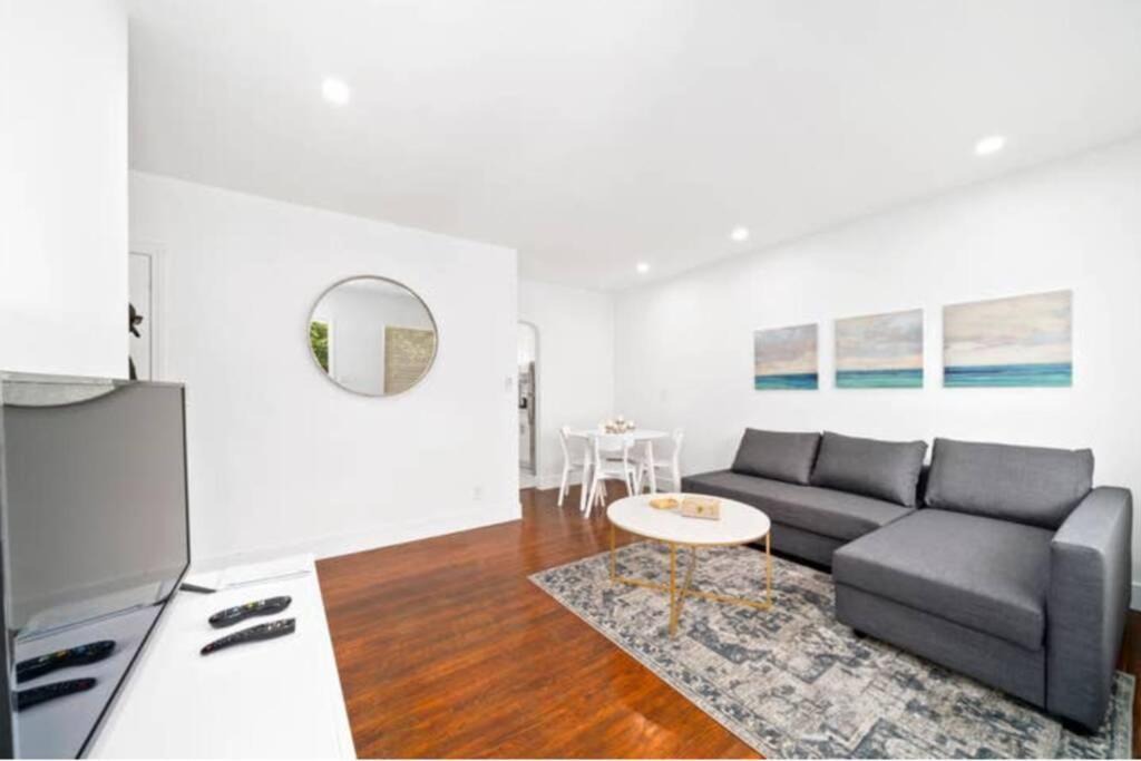 Photo of Livingroom in South Pointe