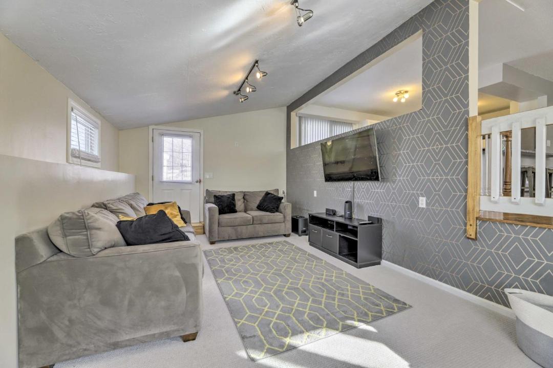 Photo of Livingroom in Indian Hill