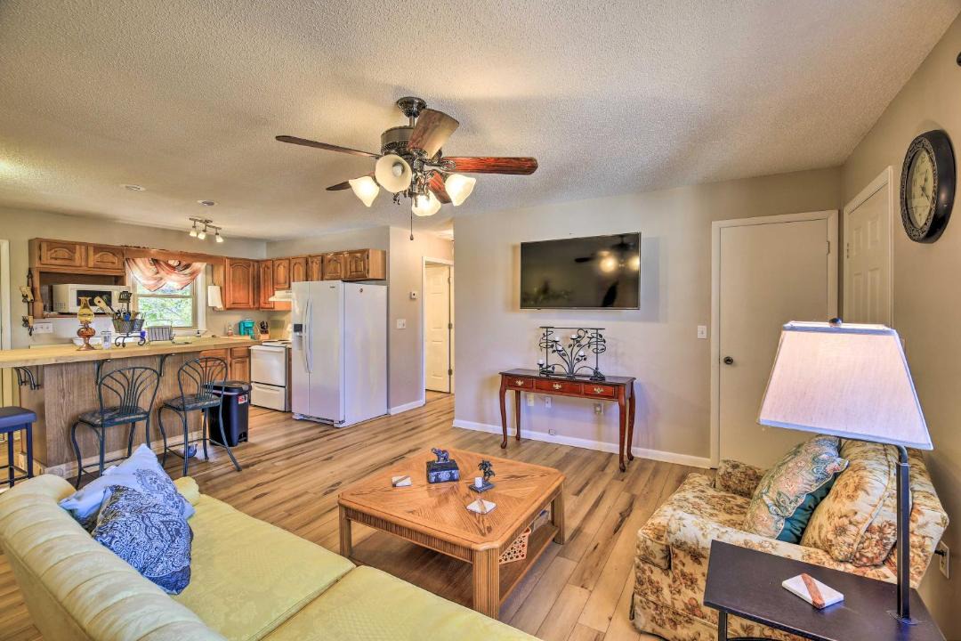 Photo of Livingroom in Meadowview