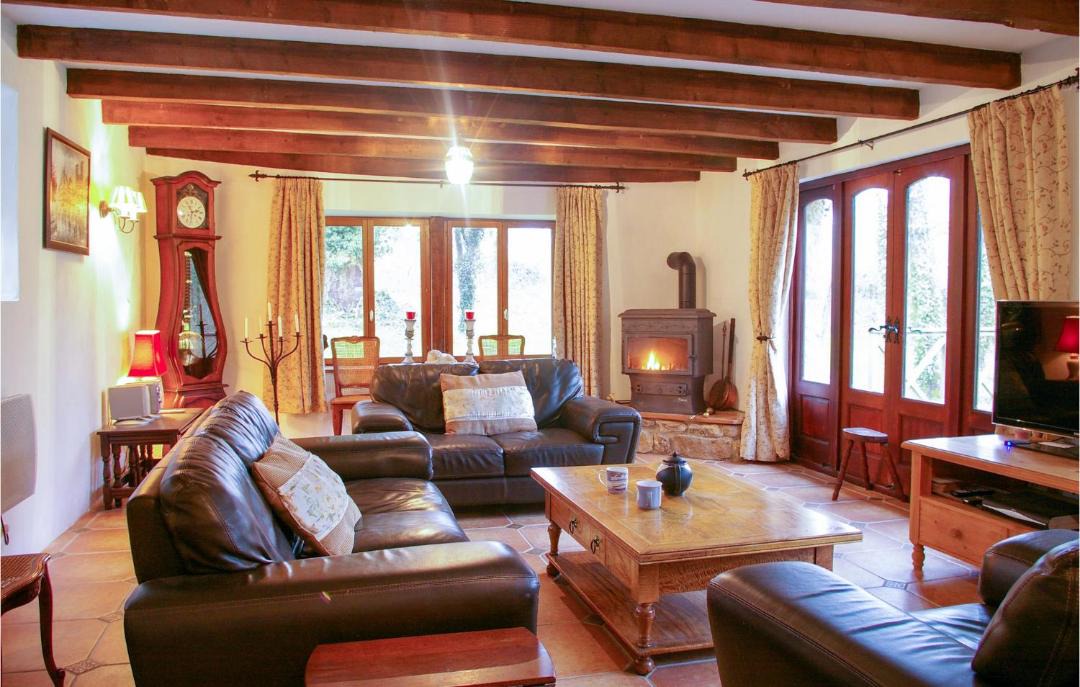 Photo of Livingroom in Guern