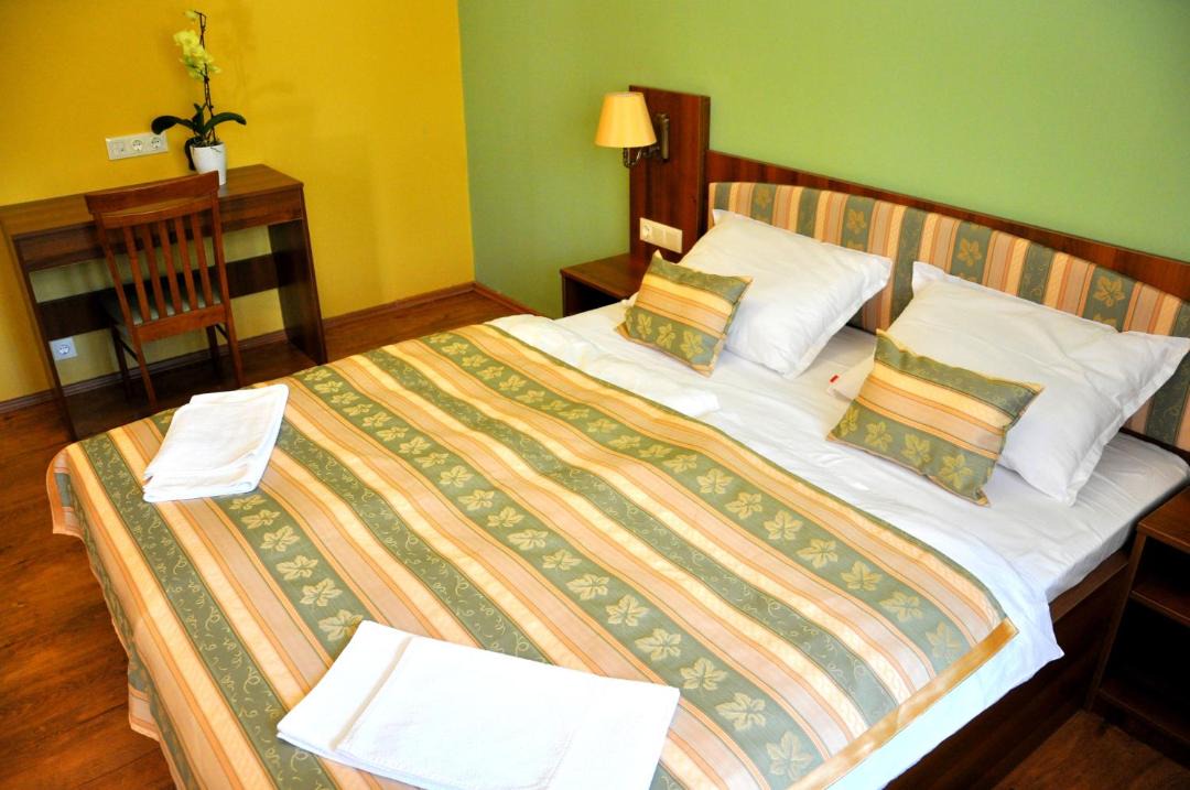 Photo of Bedroom in Bugyi