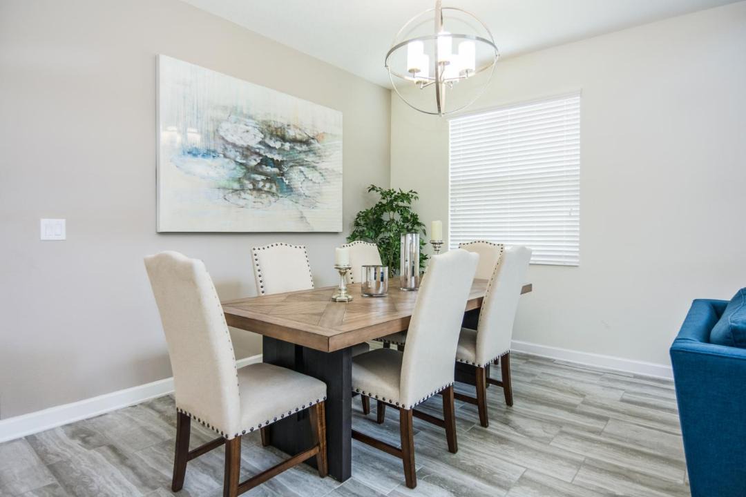Photo of Livingroom in Davenport