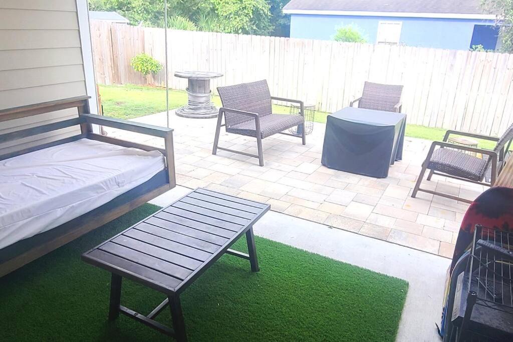 Photo of Patio Balcony in Inlet Beach Heights