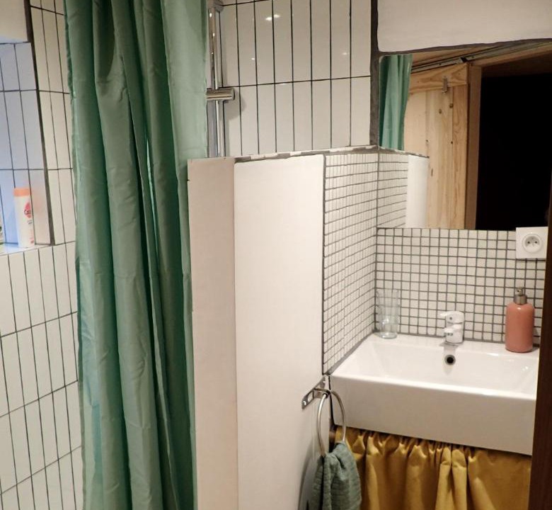 Photo of Bathroom in Langrolay-sur-Rance